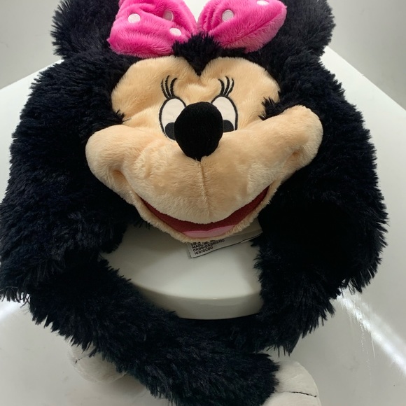 Pillow Pet Minnie Mouse hat. - Picture 5 of 7